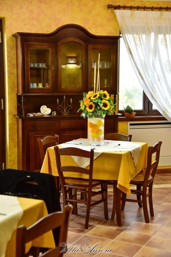 Villa Aurora Villanova del Battista Esterno foto